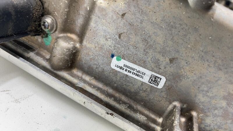 102884399B 2012-2015 Tesla Model S MS Front High Voltage Junction Box Distribution Assembly