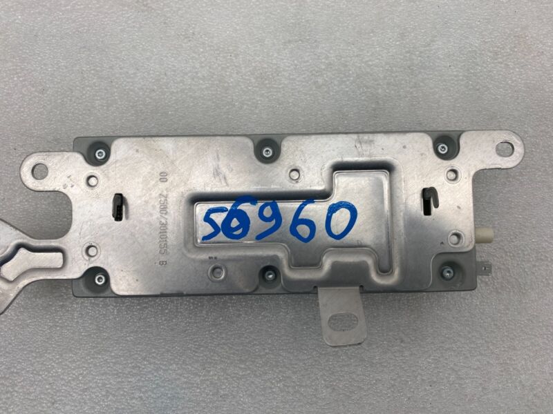 1079749 00 D 2017-2023 Tesla Model 3 Harman Becker HBZ502 Radio FM/HD Receiver Control Module