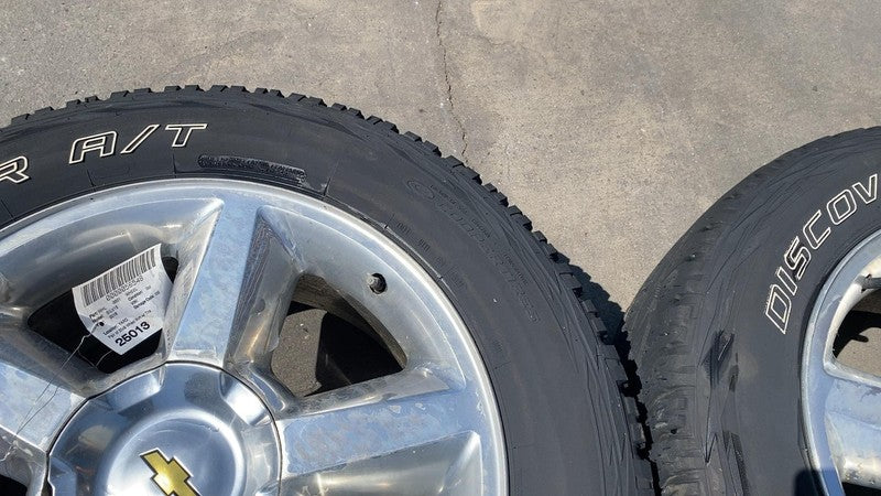 9596954 ⭕ 14-19 Chevrolet Silverado 1500 Pair of 20x9 Wheel Rim 5 Spoke w/ Tire 9596954