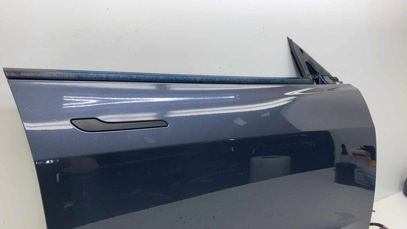 ⭕ 2021-2023 Tesla Model 3 Front Passenger Side Door Shell Panel Right