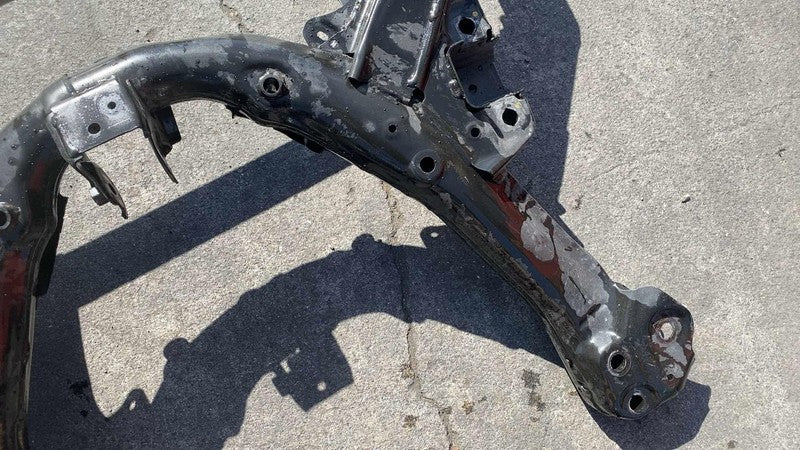 ⭕ 20-24 Model Y Front Subframe Crossmember Cradle w/ Stabilizer Bar 10