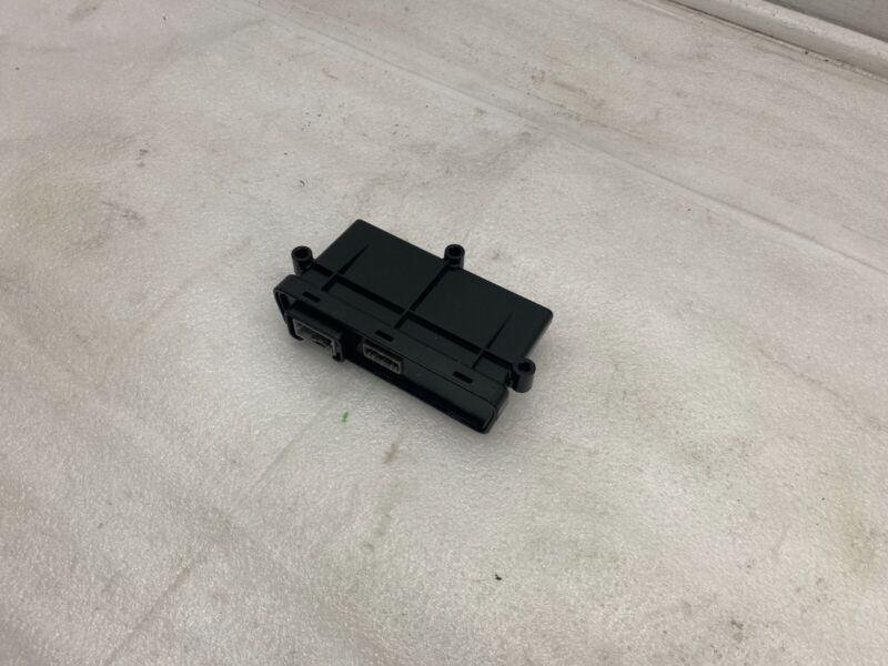 1007618 00 C 2012-2020 Tesla Model S X Parking Brake & Trunk Liftgate Control Module Assembly