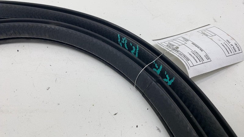 ⭕21-23 Polestar 2 Rear Passenger Side Door Body Weatherstrip Seal Righ