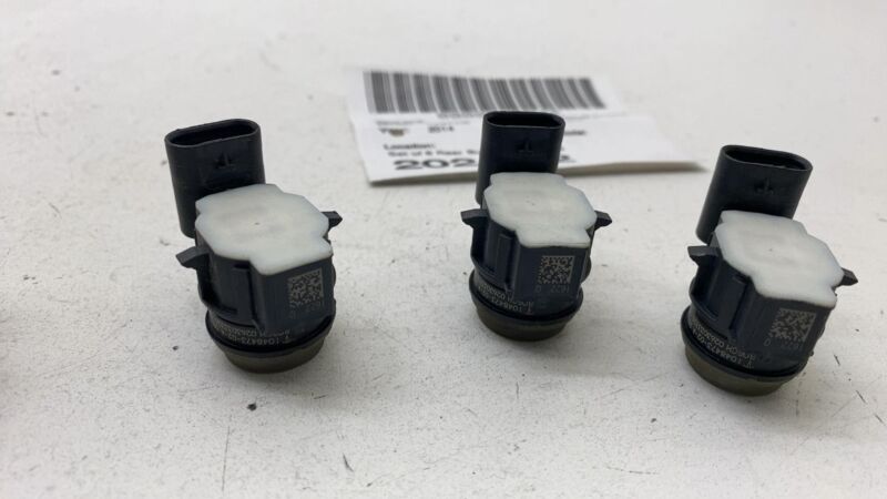 104847302A 12-20 Model S X Bumper Bar Parking Distance Control Park Sensor x6 1048473-02-A