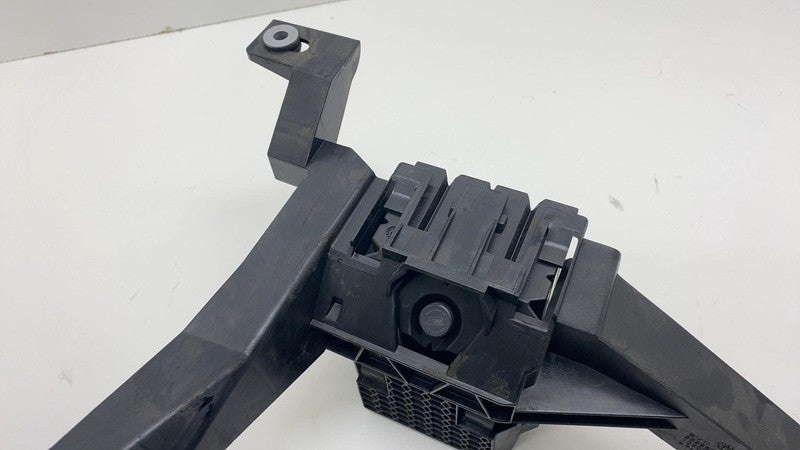 2018-2023 BMW 530e G30 Sound Generator Subwoofer Speaker w/ Bracket As