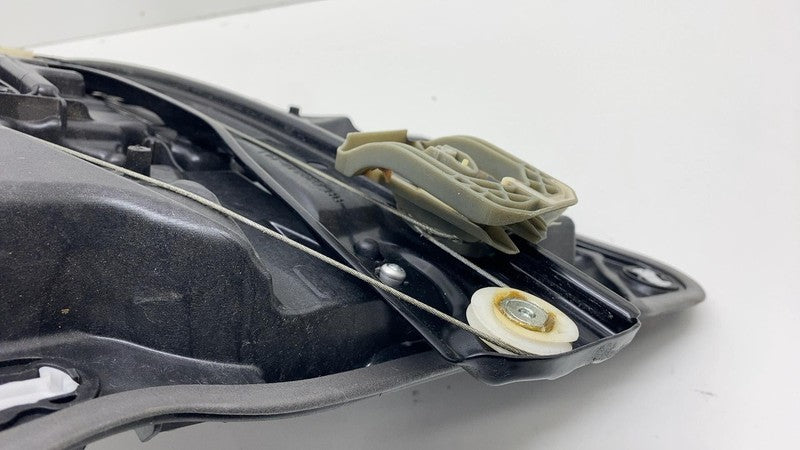 7365168 2018-2021 BMW 530e B46X Rear Passenger Side Door Panel Window Regulator Right RH