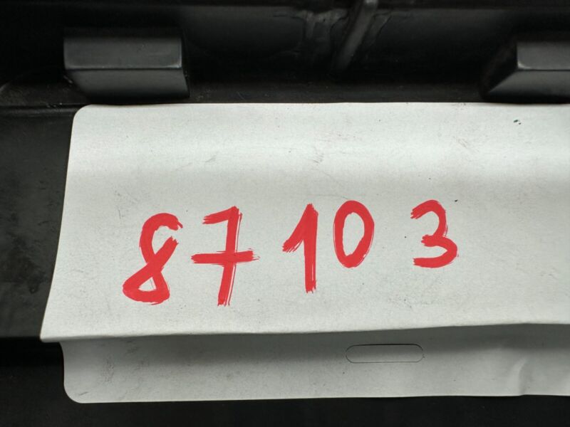 2012-2020 Tesla Model S Rear Quarter Panel Rubber Flap Extractor Air Vent Grille
