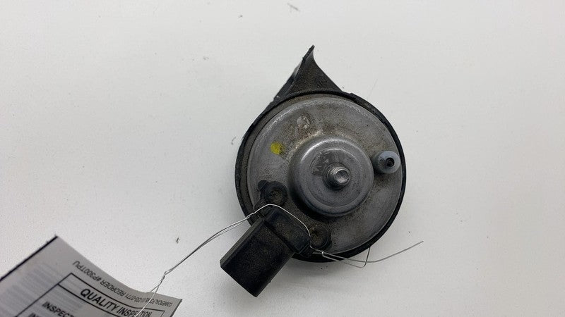 7342946-06 2021 BMW 530e G30 Clarton Low Pitch Tone Horn 12V 420 Hertz 7342946-06 OEM