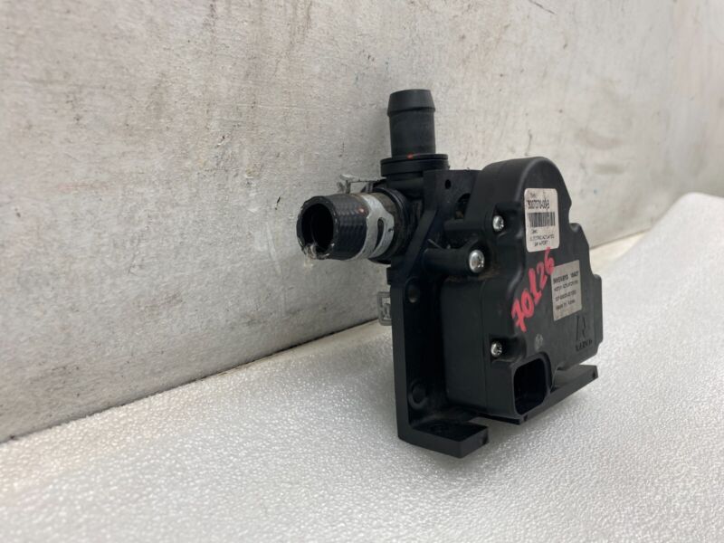 2012-2020 Tesla Model S Coolant Pump Cooling Valve Actuator 4-Way 6007370-00-B
