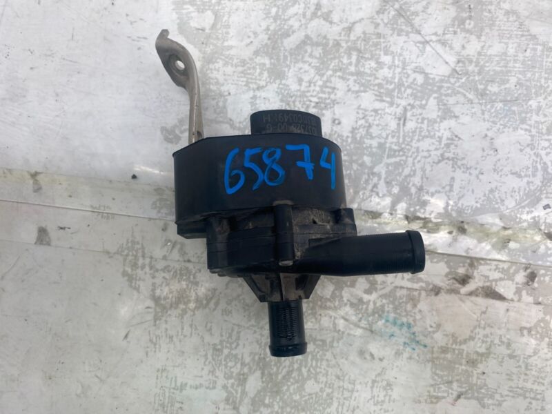 2016-2020 Tesla Model X MX Cooling System Auxiliary Coolant Water Pump Assembly