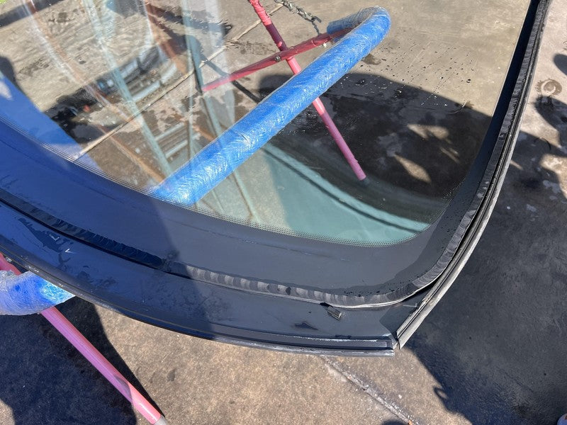 2012-2015 Tesla Model S Windshield Heated Wiper Area (Lower Mount Mirror Type)