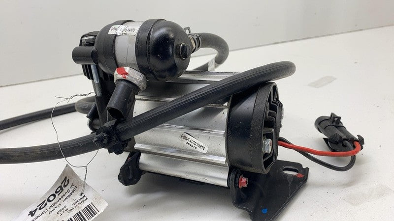 ⭕ 22-24 Rivian R1T R1S Rear Air Ride Suspension Compressor Pump PT0005