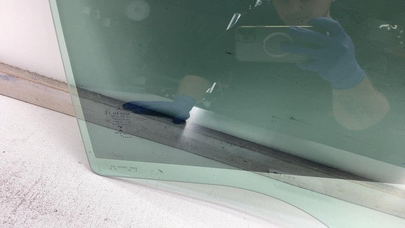 ⭕ 2014-2016 Mercedes-Benz E350 E-Class Rear Right Door Glass Window Assembly OEM