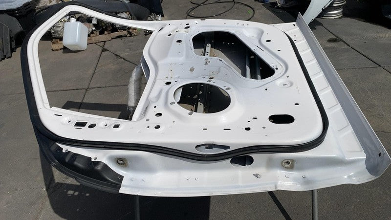 ⭕ 2015-2020 Ford F-150 Crew Cab Front Right Door Shell Panel Lead Foot White OEM