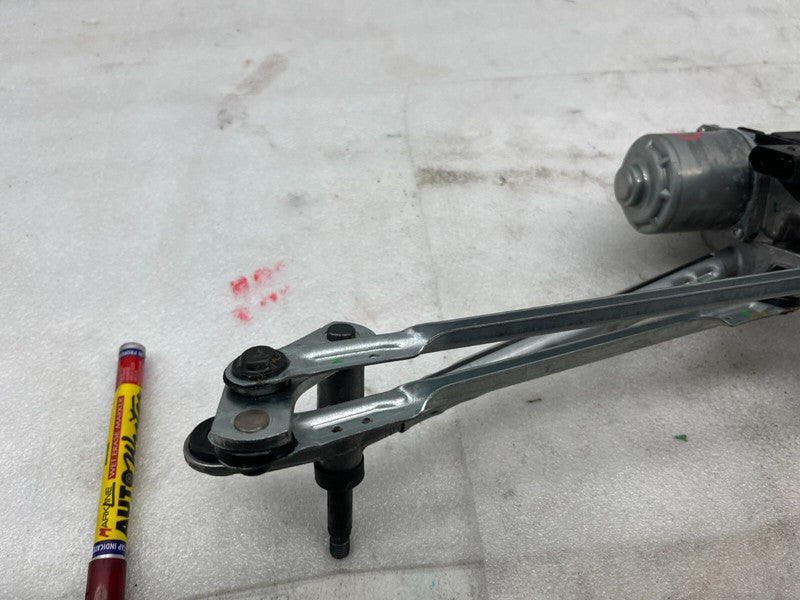 1658936 00 A ⭕ 20-22 Tesla Model Y Front Windshield Wiper Linkage Module & Motor 1658936-00-A
