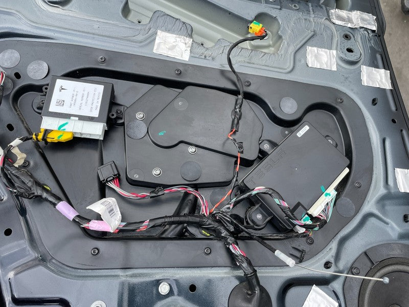 1055891-00-D ⭕ 2016-23 Tesla Model X Rear Left Driver Side Falcon Door Shell Panel Black PMBL