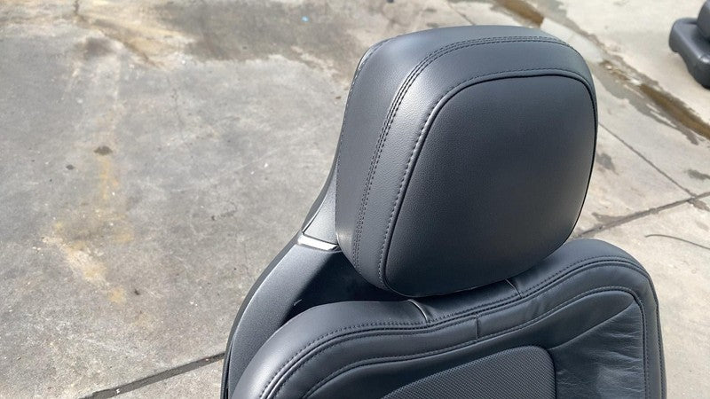 ⭕ 2019 2020 2021 Lincoln Navigator Front Passenger Side Black Leather