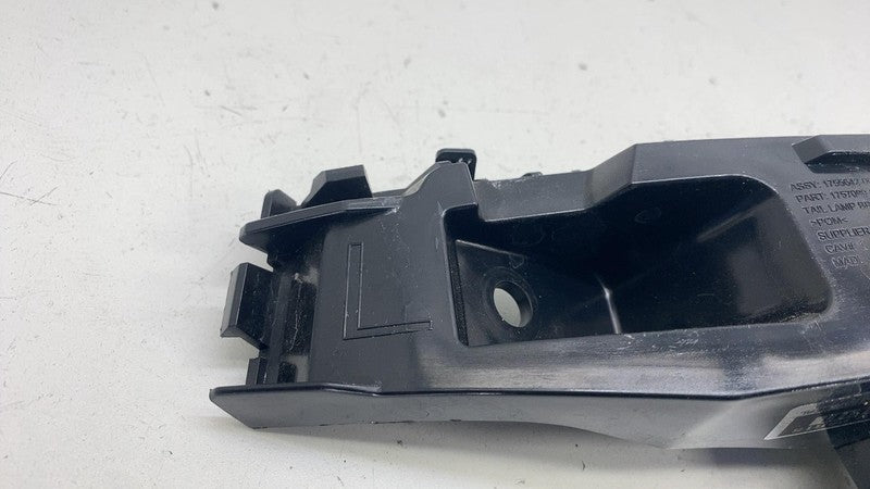 ⭕ 2024-2025 Model 3 Rear Left Taillight Tail Lamp Mount Bracket LH 175
