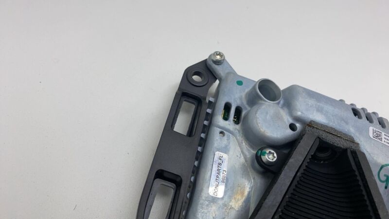 1038482 00 E 2012-2020 Tesla Model S Front Windshield Auto Pilot Mono Camera Control Module