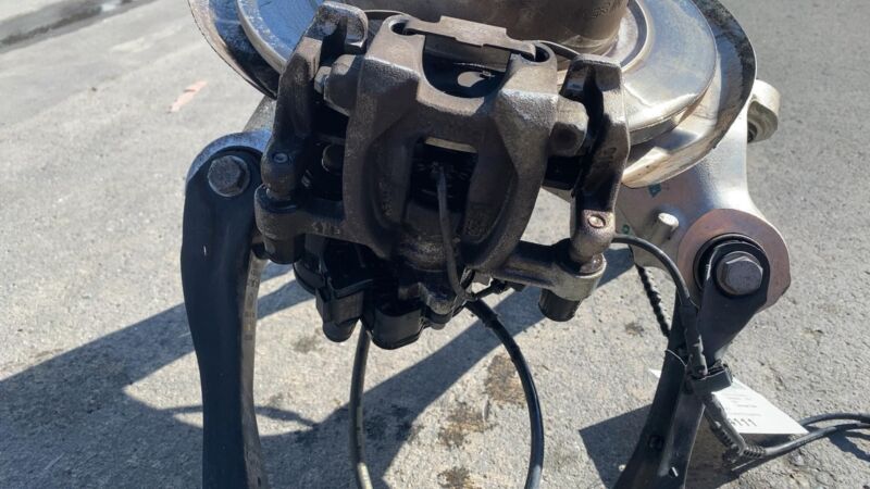 ⭕ 2014-2020 BMW i3 Rear Passenger Side Knuckle + Brake Caliper + Rotor Right RWD