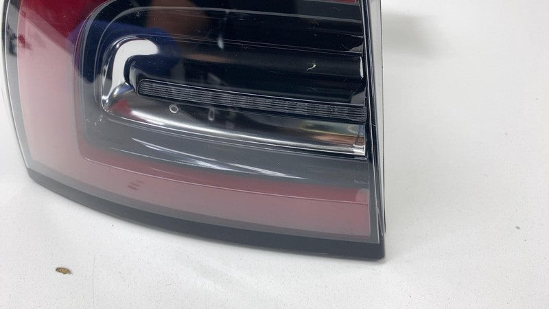 ⭕17-22 Tesla Model 3 Rear Driver Side Exterior Taillight Outer Tail La