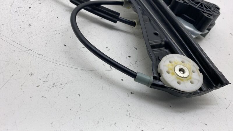 9800566 ⭕ 2011-2016 Mini Cooper Countryman S Front Right Window Regulator Motor 9800566