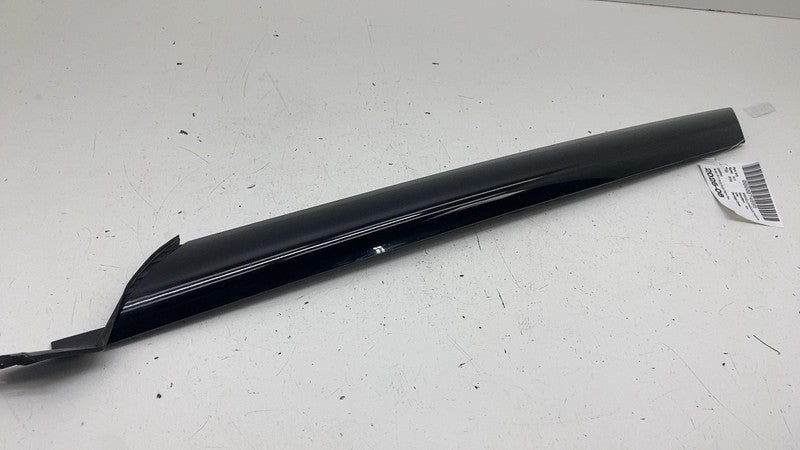 PT00015998 H ⭕ 22-24 R1T R1S Front Right Exterior A-Pillar Trim Applique Molding PT00015998-H