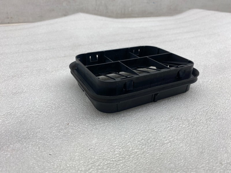 2F2A B280B62 AB ⭕ 16-20 Tesla Model X Rear Quarter Panel Rubber Flap Extractor Air Vent Grille