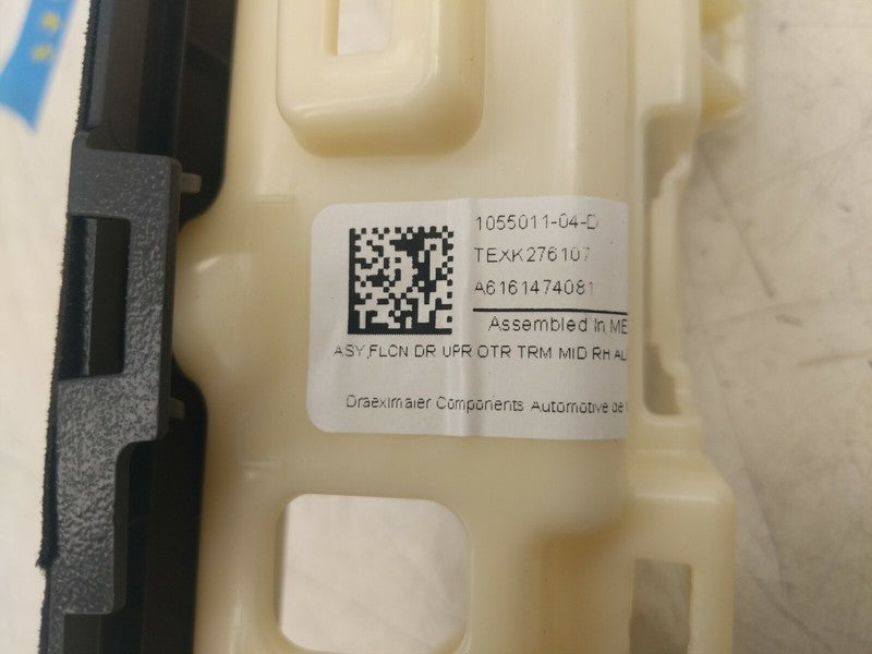 1055011-04-D ⭕ 16-20 Model X Upper Passenger Falcon Door Outer Mid Trim Right RH 1055011-04-D