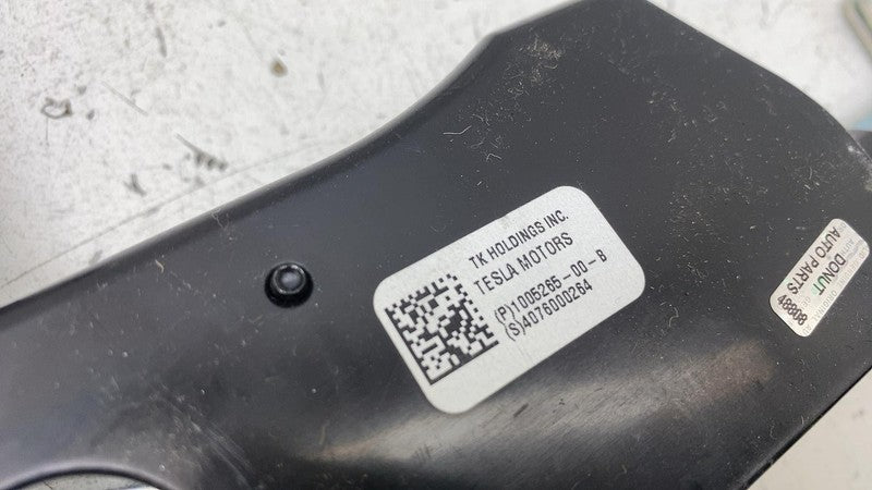 ⭕ 2012-2020 Tesla Model S X Front Outboard Lap Pretensioner Right 1005