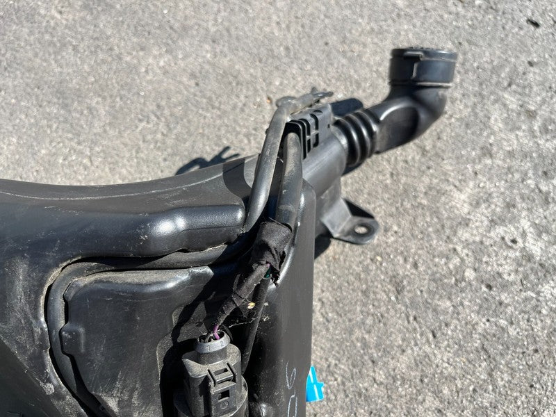 109085000F ⭕ 17-23 Model 3 Front Windshield Wiper Washer Reservoir Tank & Pump 1090850-00-F