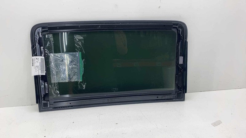 ⭕ 2024-2025 Chrysler Pacifica Front Section Roof Panoramic Glass Assem