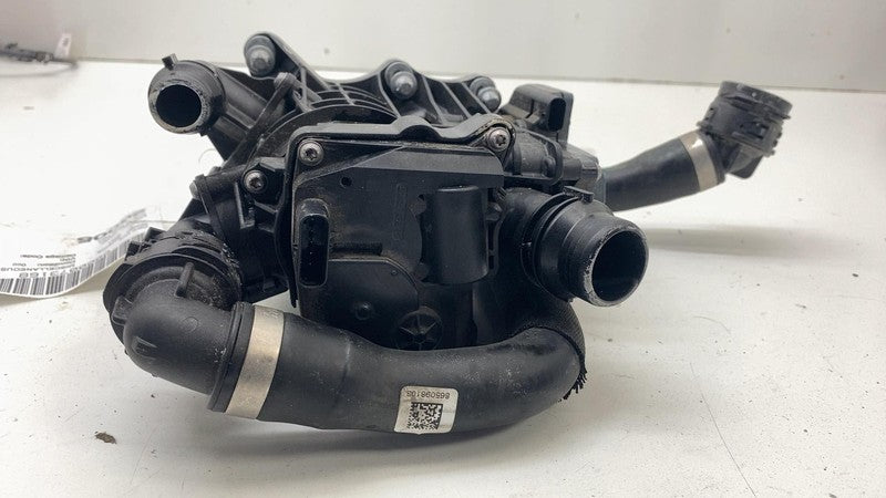⭕ 21-23 BMW 530e 330i xDrive Engine Coolant Thermostat Heat Management Housing