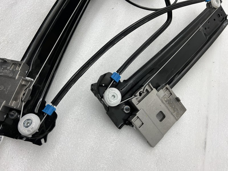 P11-C67030-04 ⭕ 22-24 Lucid Air Rear Left Driver Window Regulator & Motor Assy P11-C67030-04