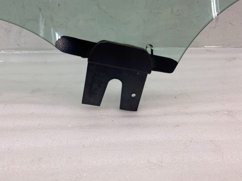 43R-004530 2016-2020 Tesla Model X MX Front Driver Side Door Window Glass Left LH Assembly