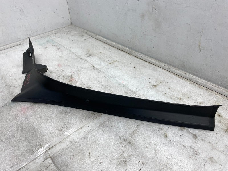 1047321 00 E ⭕16-20 Model X Rear Passenger Side Trunk Liftgate Trough Trim Right 1047321-00-E