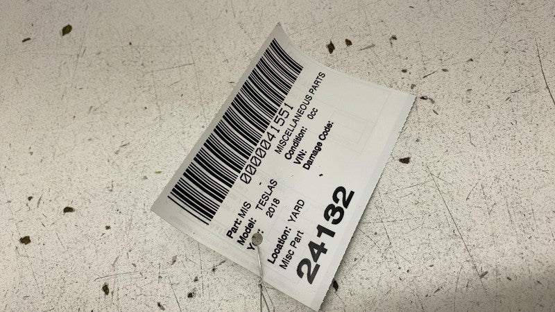 ⭕ 2016-2020 Tesla Model S MS B-Pillar Glass Applique & Camera Right 10