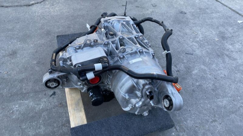 1120990 00 H 20-23 Model Y Rear Drive Unit Engine Electric Motor Low Current 3DU 1120990-00-H