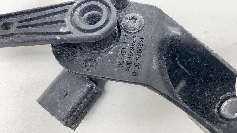 142097600B 2021-2024 Tesla Model S X Rear Right Air Suspension Height Level Sensor RH Assy