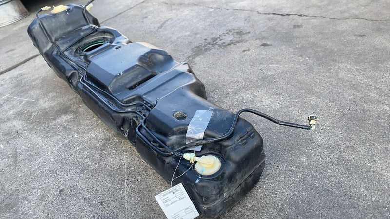 68068728AH ⭕ 2007-2018 Jeep Wrangler JK Fuel Tank 4 Door 22.5 Gallon OEM 68068728AH Damaged