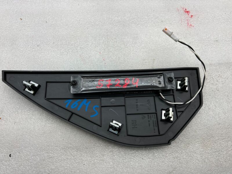 1028362 00 A 2012-2020 Tesla Model S Front Passenger Instrument Panel Dash Side Cover Right