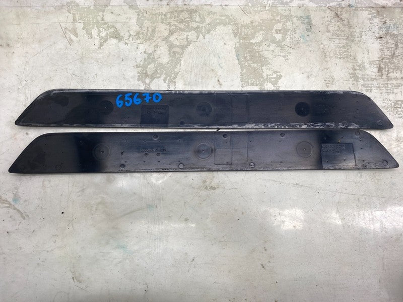 149430100B ⭕ 20-25 Model Y Front Left & Right Door Sill Scuff Plate Cover Trim 1494301-00-A