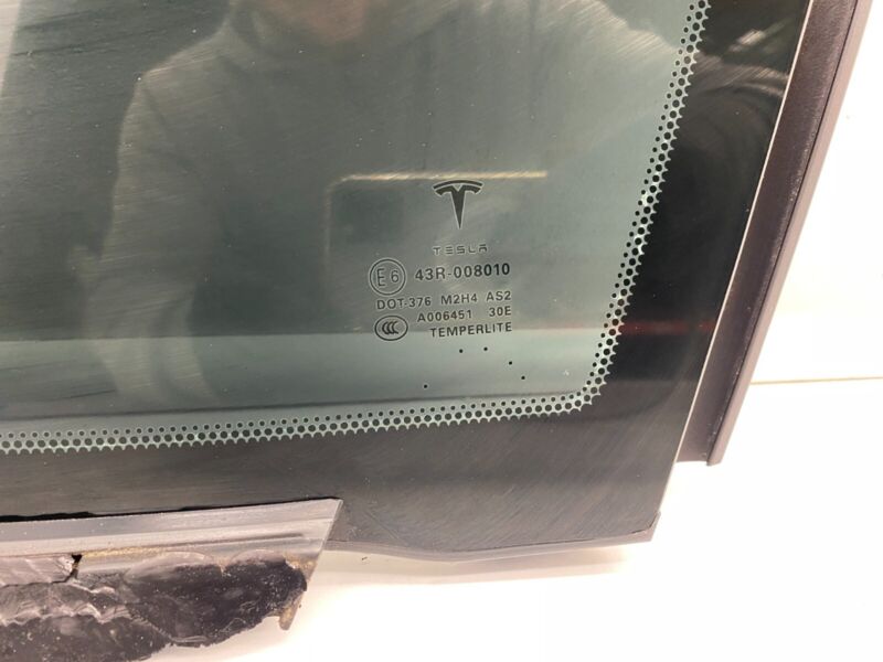 E6 43R-008010 2016-2021 Tesla Model S MS Rear Passenger Side Quarter Window Glass Right RH OEM