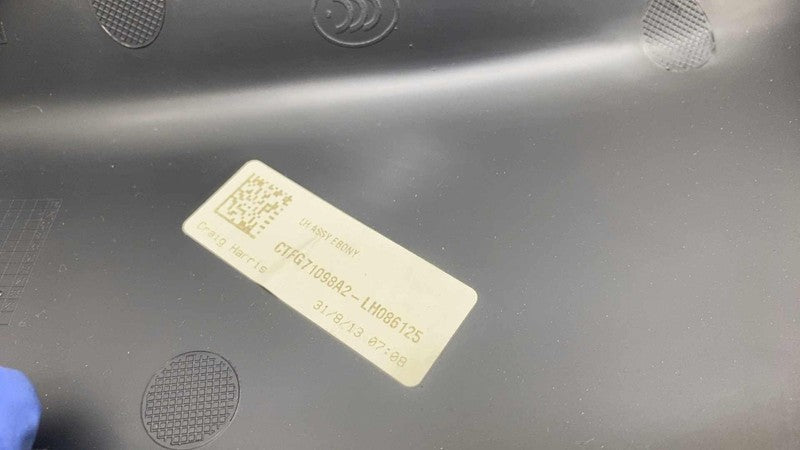 ⭕2014-2019 Land Rover Range Rover Sport Rear Left Side C-Pillar Lower Trim Cover