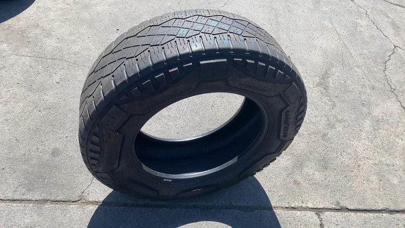 ⭕ Good Year Tire M+S LT285/65 R20