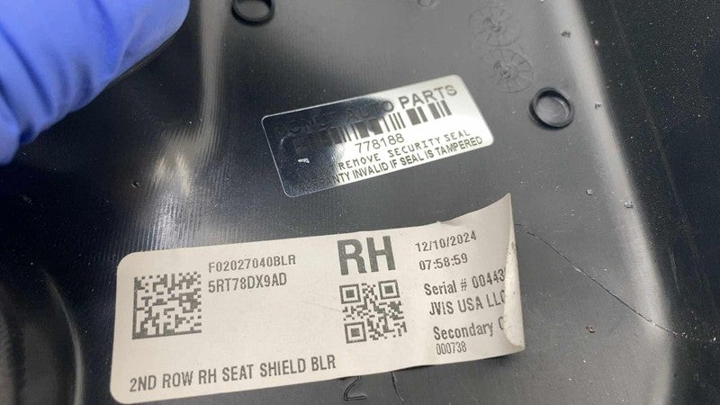 5RT78DX9AD ⭕ 2017-2025 Chrysler Pacifica Rear Right 2nd Row Seat Shield Cover RH 5RT78DX9AD