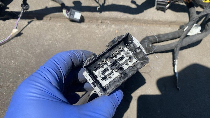 PJ8T14A005 ⭕2021-2023 Ford Mustang Mach-E Cabin Floor Wiring Harness Cable Wire PJ8T-14A005