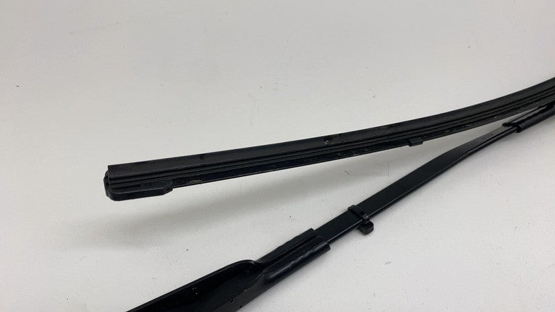 ⭕ 2019-2025 Porsche Cayenne Front Driver Side Windshield Wiper Arm & B