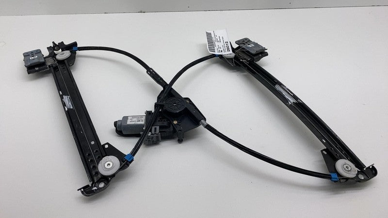 ⭕ 21-24 Model S Front Passenger Door Window Regulator & Motor Right 15
