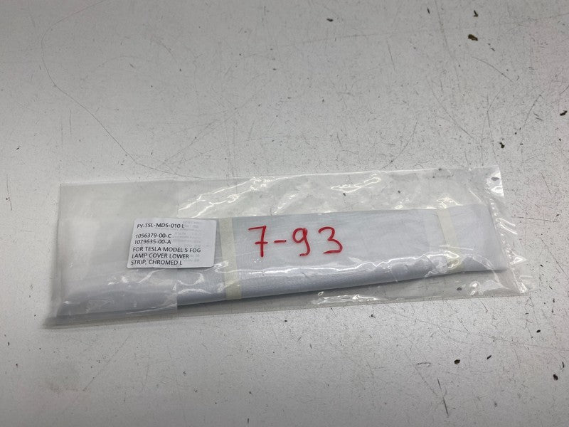 1056379 00 C ⭕ 2016-2020 Model S Left Fog Lamp Spear Cover Lower Strip Chrome LH 1056379-00-C